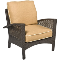 wicker lounge chair
