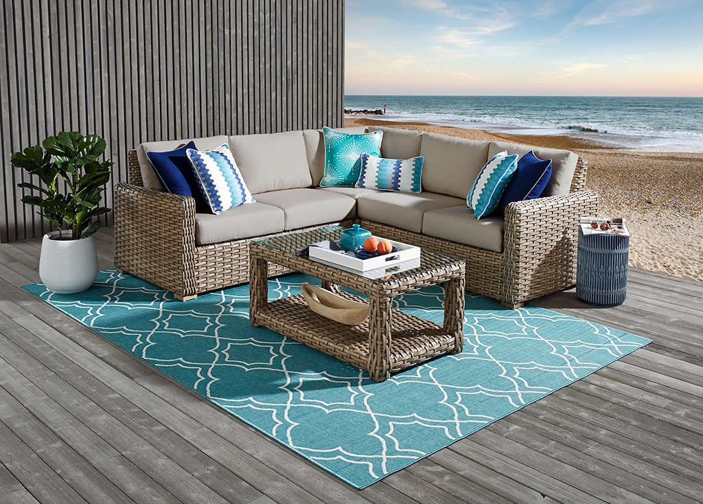 blue and white outdoor rug